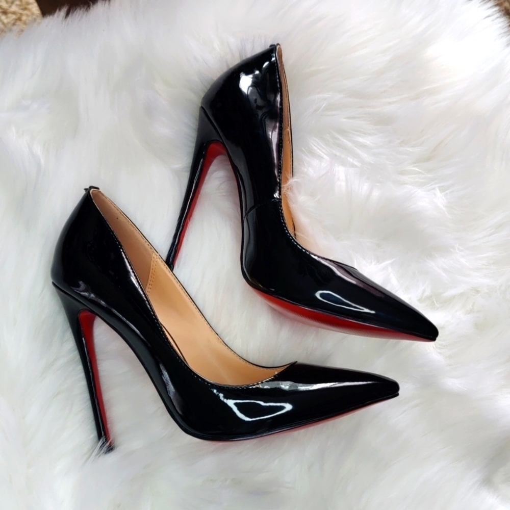 Red Sole Black Shiny Leather Pumps  👠
